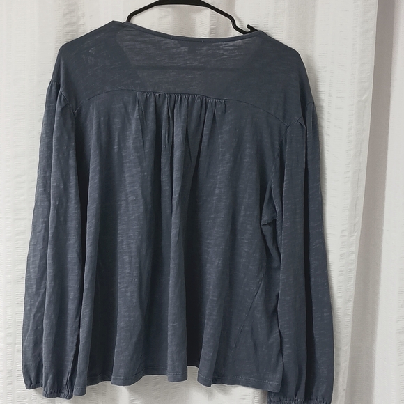 Lucky Brand Blue Embroidered Cutout V-neck Top XL - Picture 3 of 7